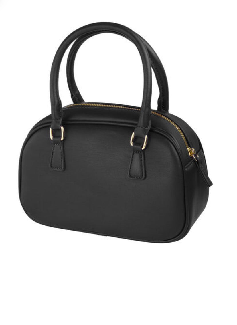 Everyday essentials bag