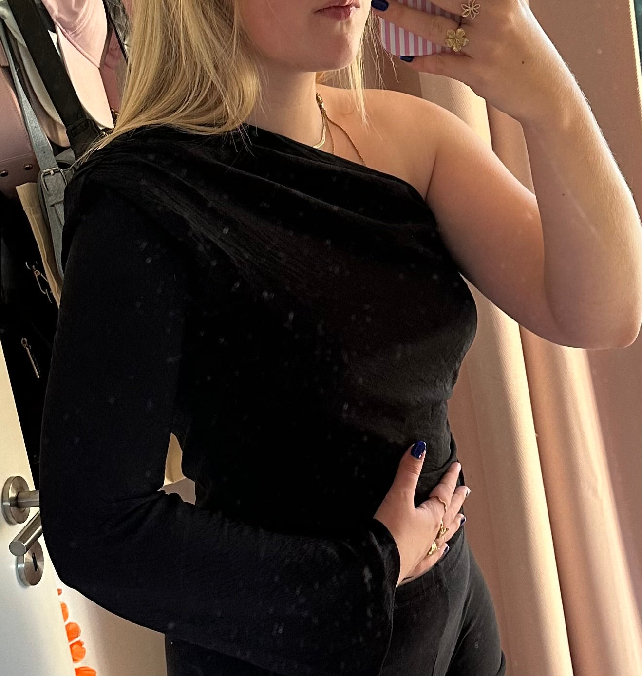 Laura top zwart