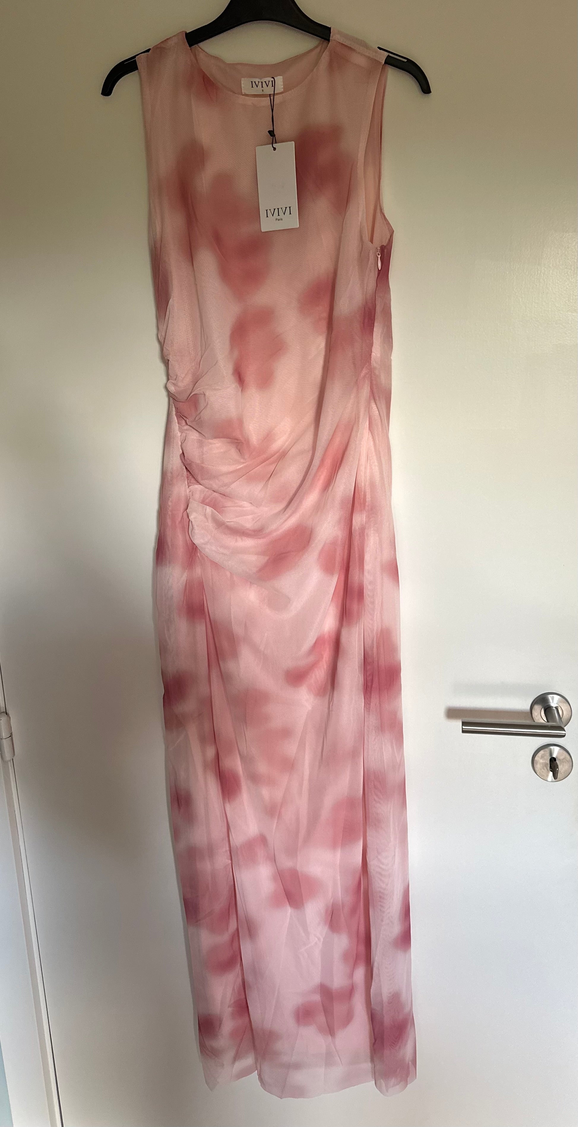 roze lange jurk